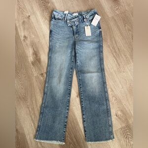 NWT Good American high rise straight leg jeans.